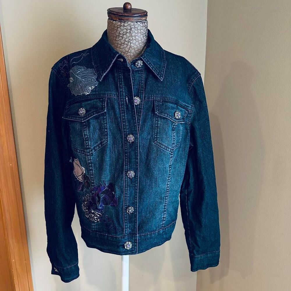 V Christina Women's Jean Denim Jacket Size Small - Picture 1 of 8